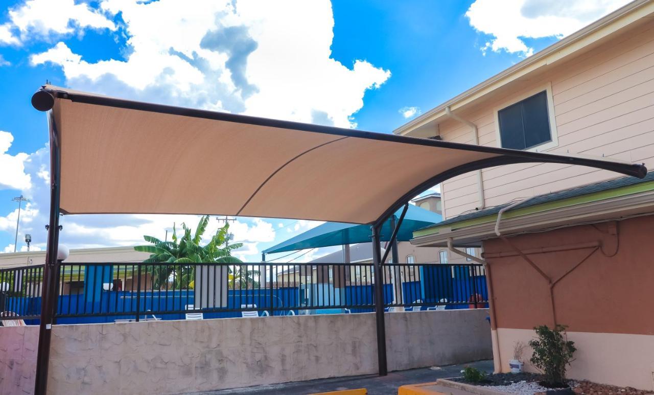 Rodeway Inn San Antonio Lackland Afb - Seaworld Εξωτερικό φωτογραφία