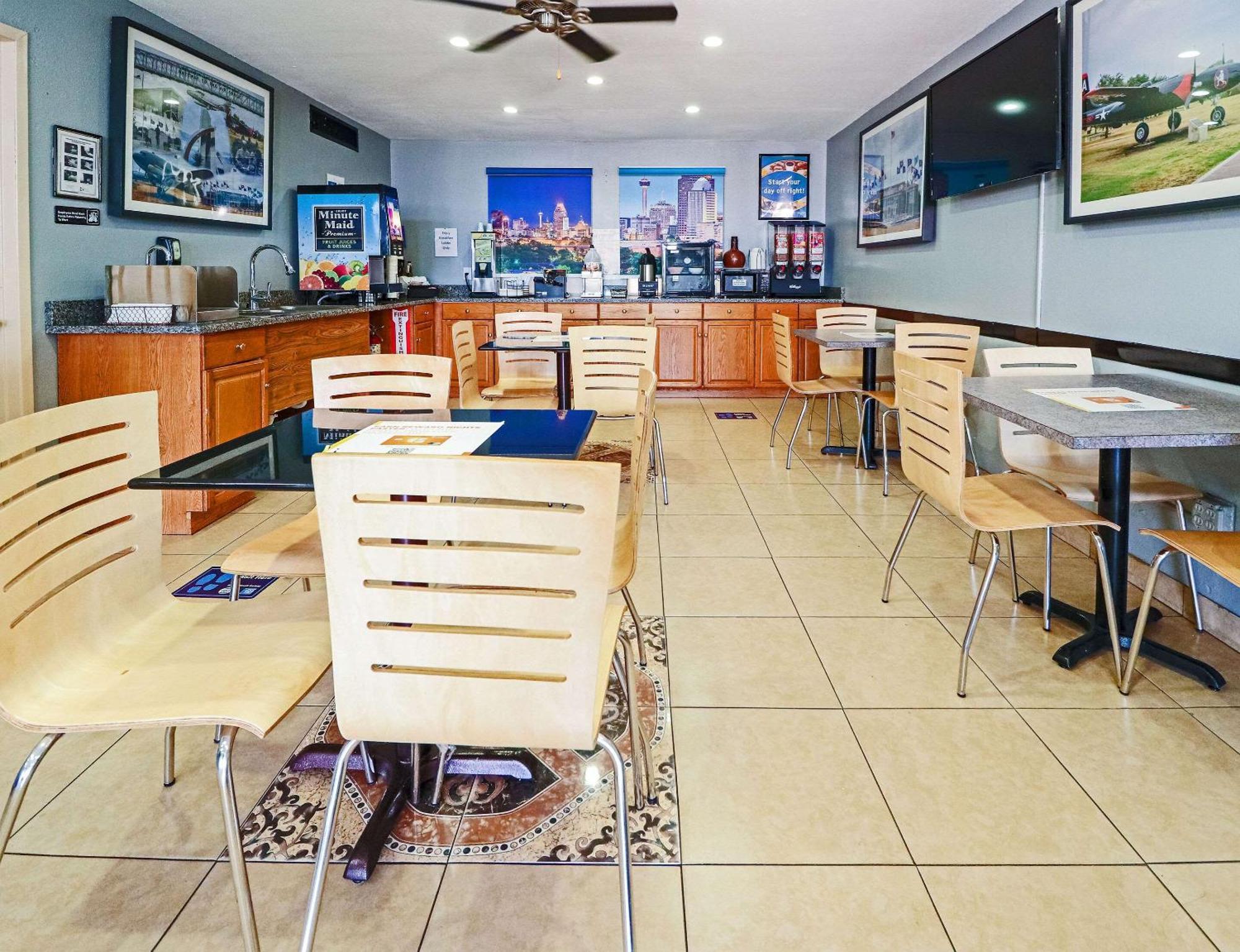 Rodeway Inn San Antonio Lackland Afb - Seaworld Εξωτερικό φωτογραφία