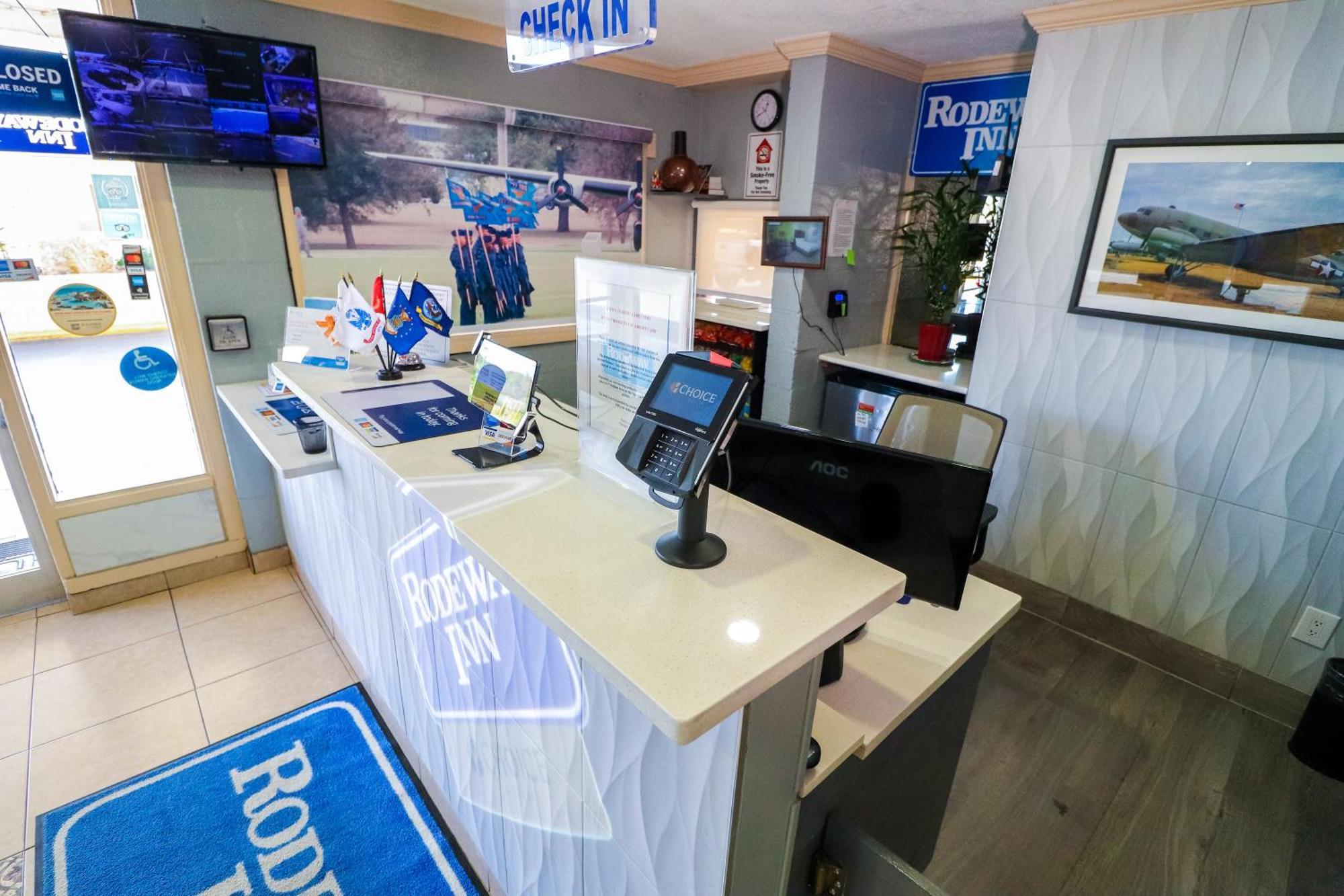 Rodeway Inn San Antonio Lackland Afb - Seaworld Εξωτερικό φωτογραφία